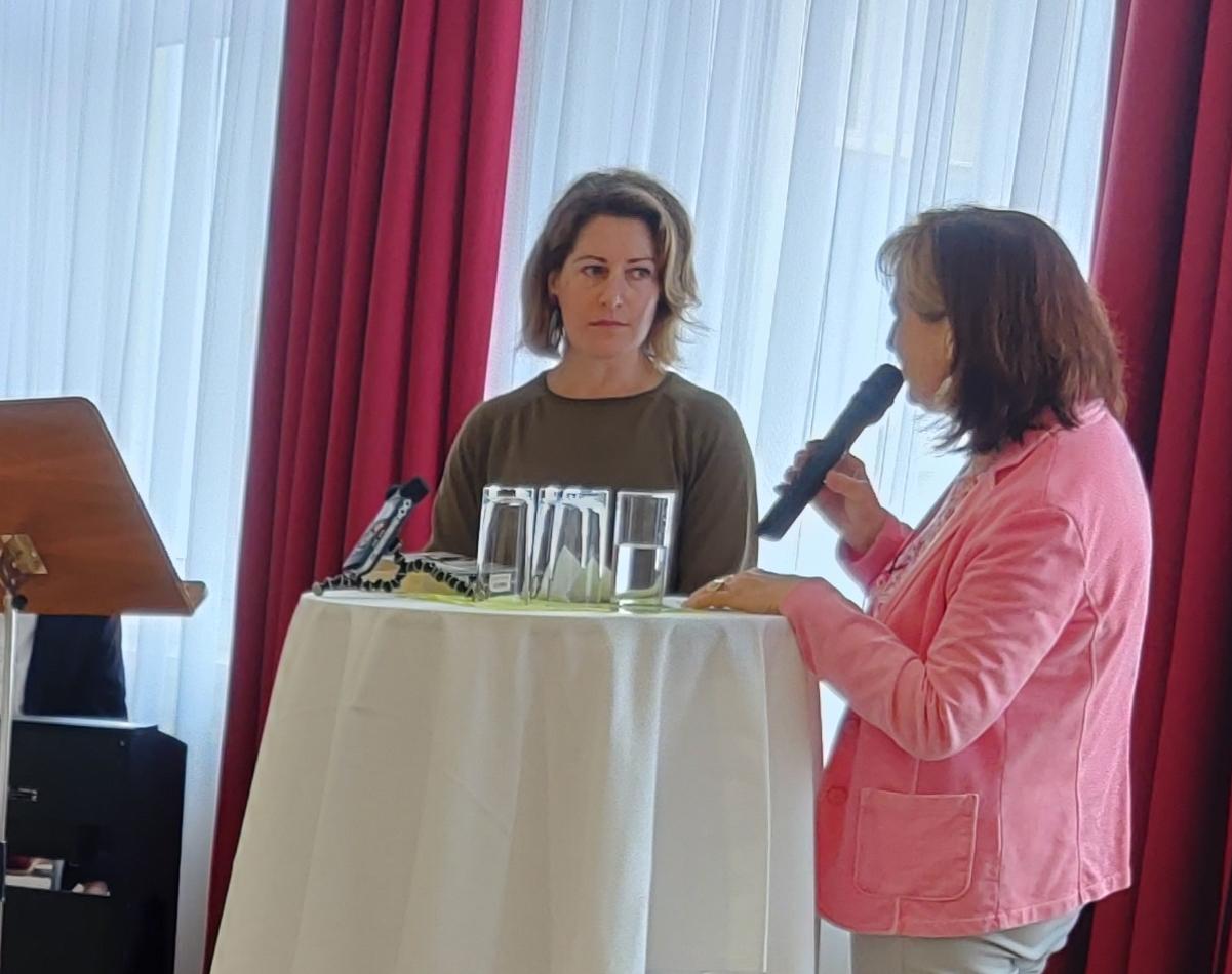 Katharina Eigner und Heidi Emfried; Foto: Maria Gschwandtner